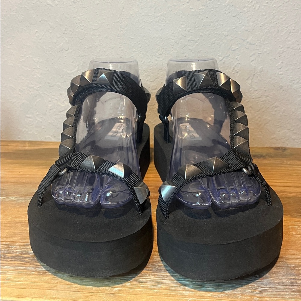Steve Madden Black Studded Platform Sandals size 9.5 - Picture 3 of 7